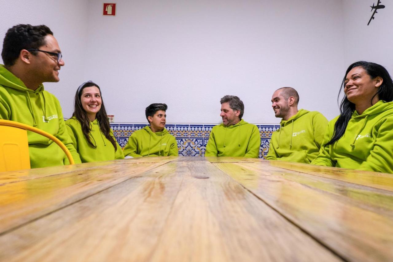 Help Yourself Hostels - Restelo Lisboa Eksteriør bilde