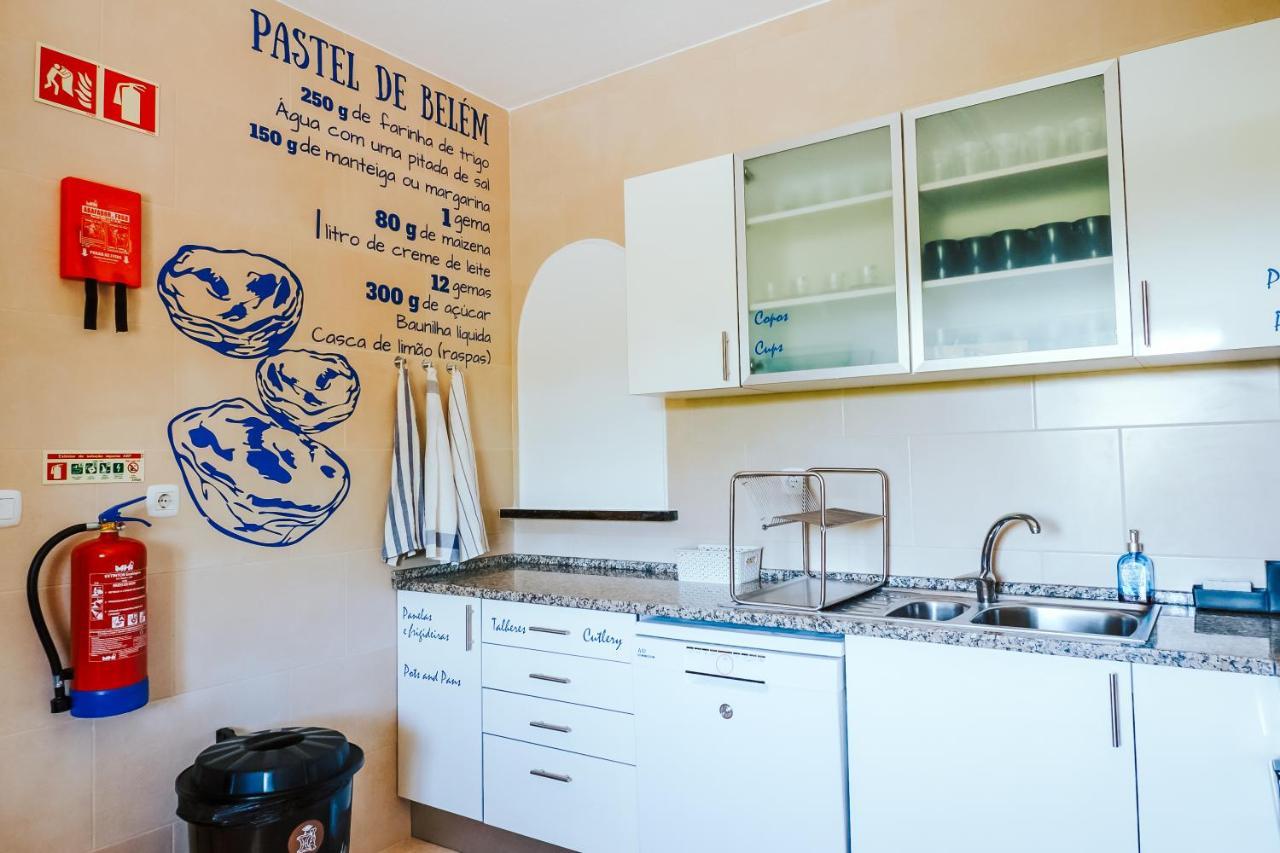 Help Yourself Hostels - Restelo Lisboa Eksteriør bilde