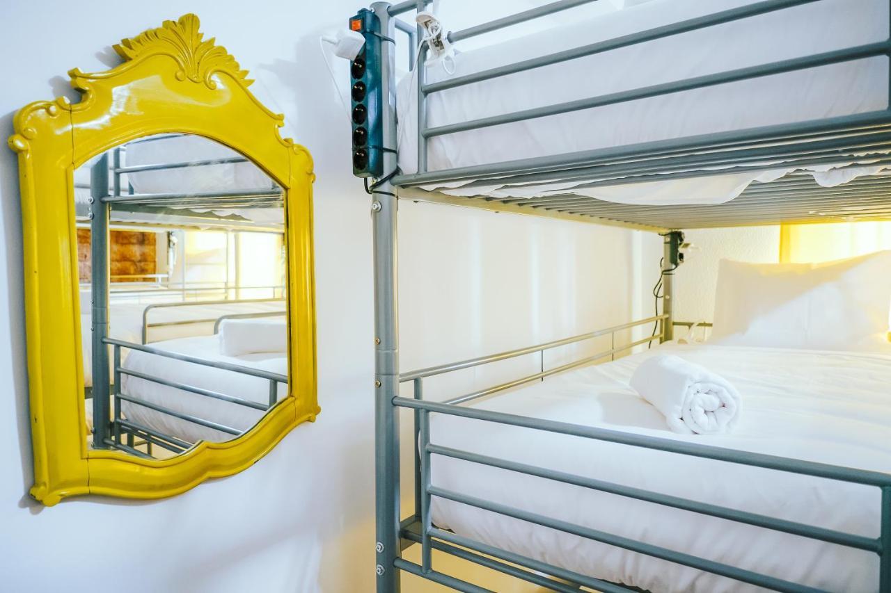 Help Yourself Hostels - Restelo Lisboa Eksteriør bilde