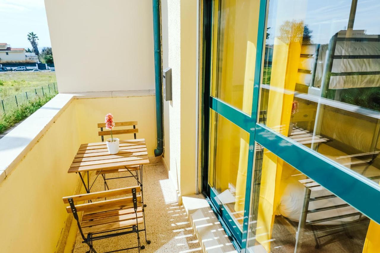 Help Yourself Hostels - Restelo Lisboa Eksteriør bilde