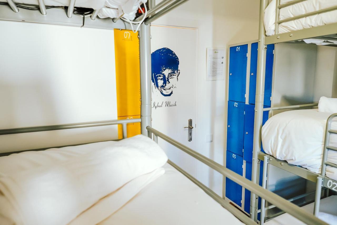 Help Yourself Hostels - Restelo Lisboa Eksteriør bilde